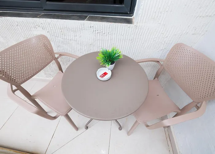 New Bazaar Gasthuis Tirana