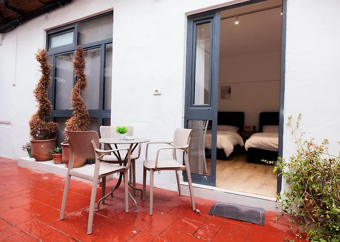 Gasthuis New Bazaar Tirana