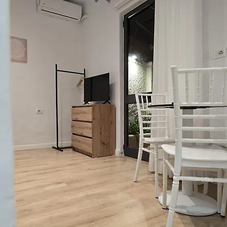 New Bazaar Гостевой дом 3*