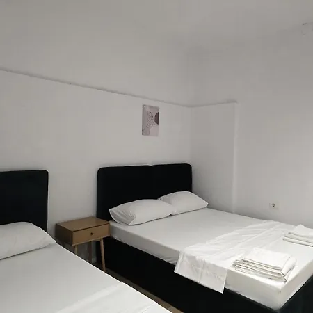 New Bazaar Тирана