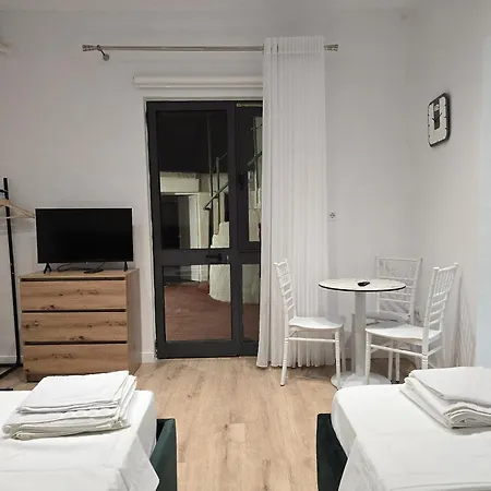 Konukevi New Bazaar Tiran