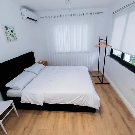 Gasthuis New Bazaar 3*