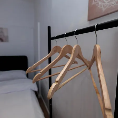 New Bazaar Гостевой дом Тирана