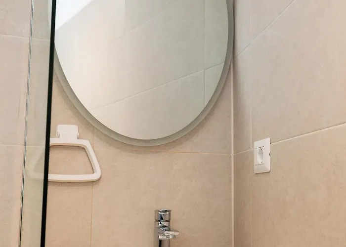 New Bazaar Vendégház Tirana