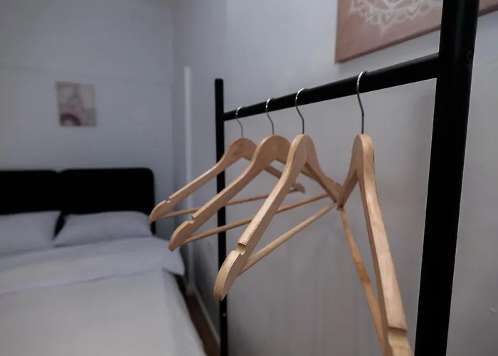 New Bazaar Vendégház Tirana